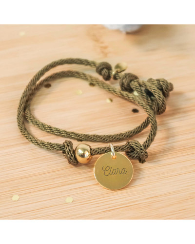 Bracelet femme corde kaki avec médaille plaqué or gravée