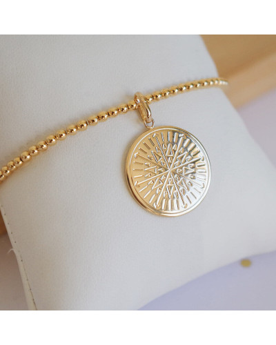 Bracelet perlé avec médaille boussole gravée plaqué or