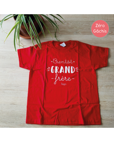 T-shirt rouge - Bientôt Grand Frère personnalisé