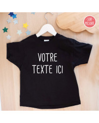 Tee shirt noir enfant personnalisé avec texte au choix