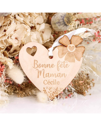 Décoration coeur en bois personnalisée - Bonne fête maman avec fleur
